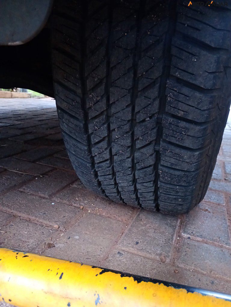 TOYOTA HILUX 2.8 D-4D TURBO DIESEL CD SRV 4X4 AUTOM&Aacute;TICO