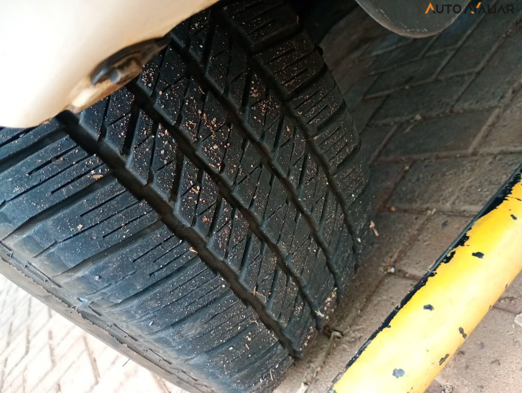 TOYOTA HILUX 2.8 D-4D TURBO DIESEL CD SRV 4X4 AUTOM&Aacute;TICO