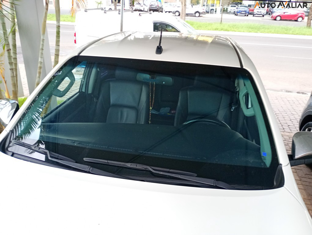 TOYOTA HILUX 2.8 D-4D TURBO DIESEL CD SRV 4X4 AUTOM&Aacute;TICO