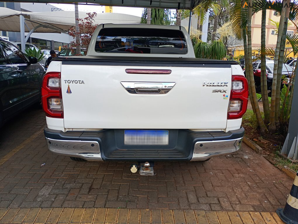 TOYOTA HILUX 2.8 D-4D TURBO DIESEL CD SRV 4X4 AUTOM&Aacute;TICO