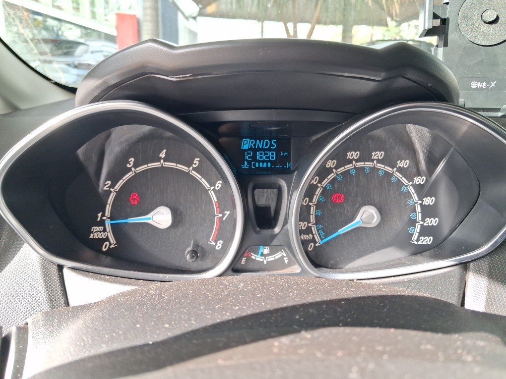 FORD FIESTA 1.6 TITANIUM HATCH 16V FLEX 4P POWERSHIFT