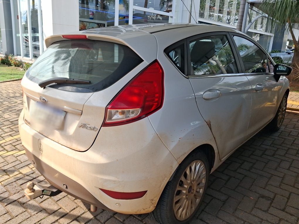FORD FIESTA 1.6 TITANIUM HATCH 16V FLEX 4P POWERSHIFT