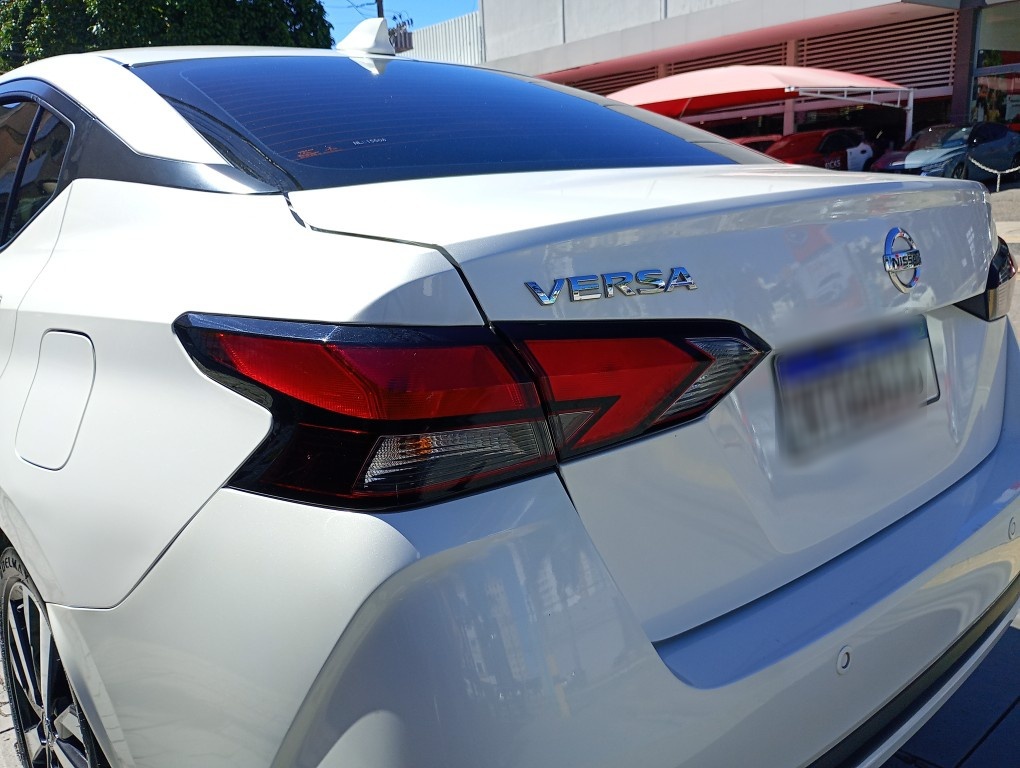 NISSAN VERSA 1.6 16V FLEX EXCLUSIVE XTRONIC