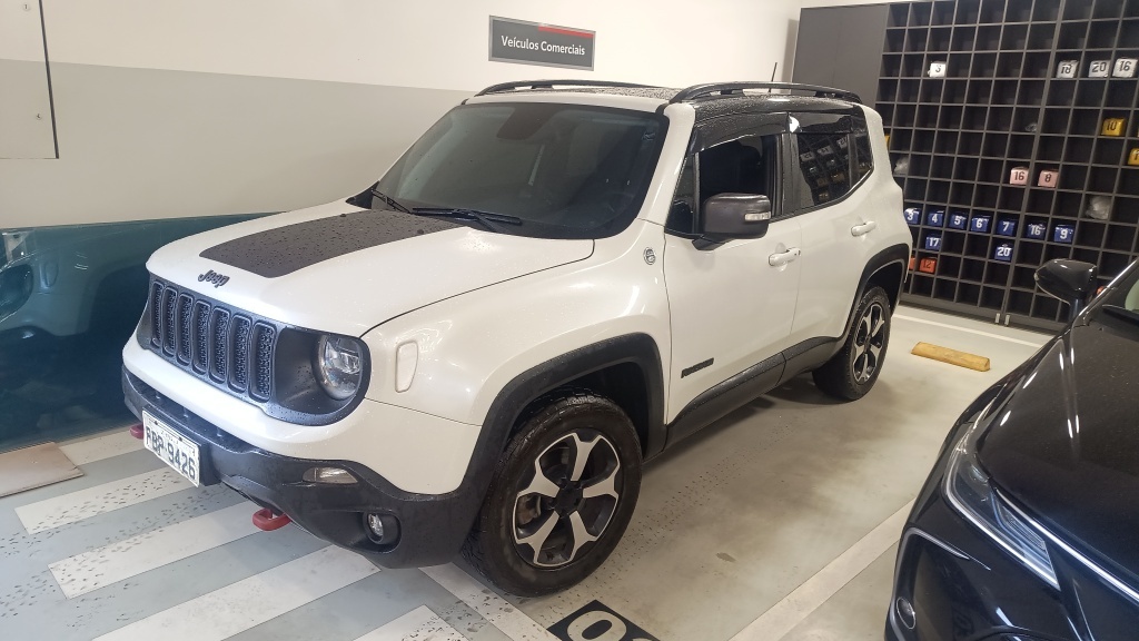 JEEP RENEGADE 2.0 16V TURBO DIESEL TRAILHAWK 4P 4X4 AUTOMATICO