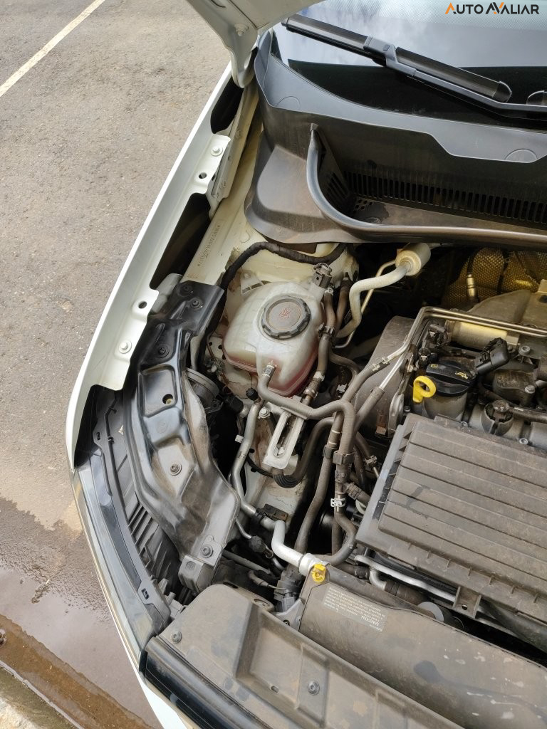 VOLKSWAGEN T-CROSS 1.4 250 TSI TOTAL FLEX HIGHLINE AUTOMATICO