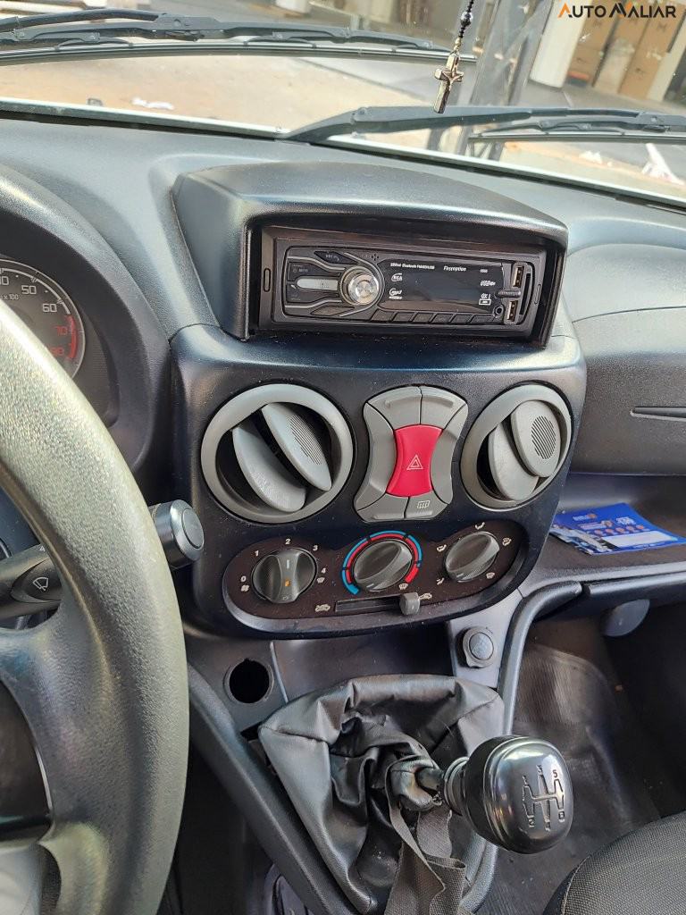 FIAT DOBLO 1.8 MPI ESSENCE 16V FLEX 4P MANUAL