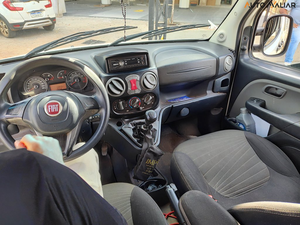 FIAT DOBLO 1.8 MPI ESSENCE 16V FLEX 4P MANUAL