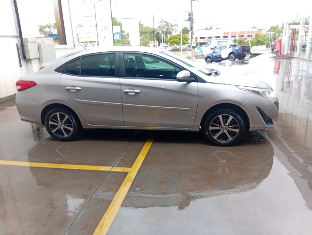 TOYOTA YARIS 1.5 16V FLEX SEDAN XL MULTIDRIVE