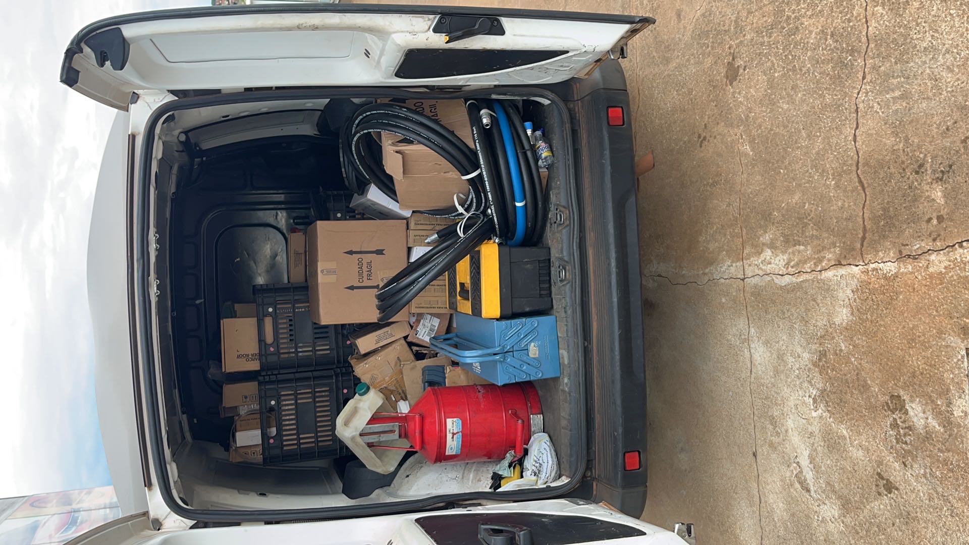 FIAT DOBLO 1.8 MPI CARGO16V FLEX 4P MANUAL
