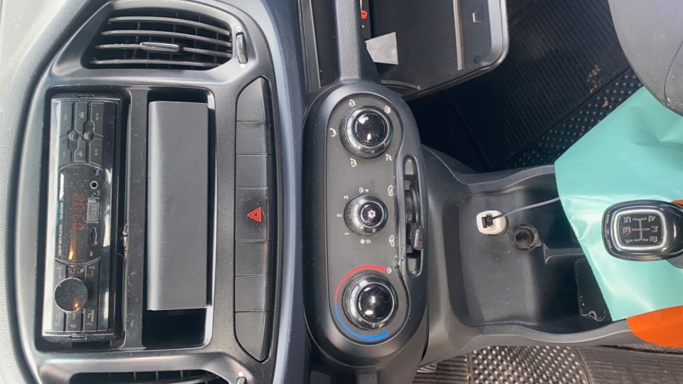 FIAT UNO 1.0 FIRE FLEX ATTRACTIVE MANUAL