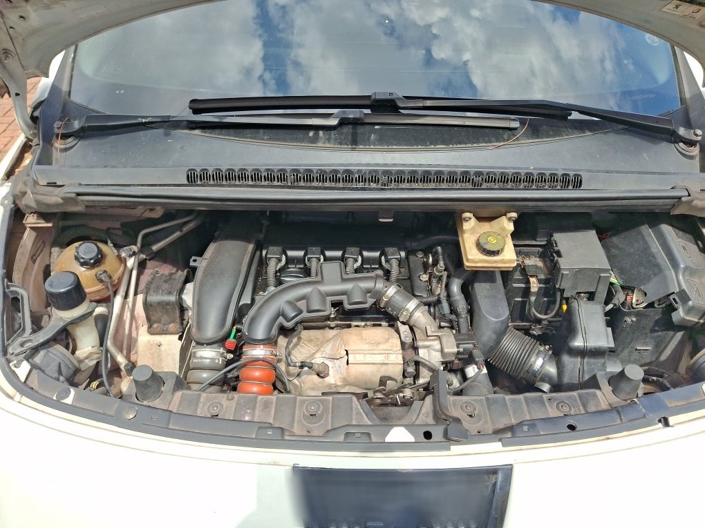 PEUGEOT 3008 1.6 GRIFFE THP 16V GASOLINA 4P AUTOMATICO