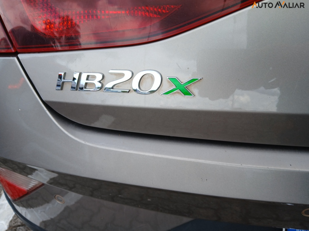 HYUNDAI HB20X 1.6 16V FLEX EVOLUTION AUTOM&Aacute;TICO