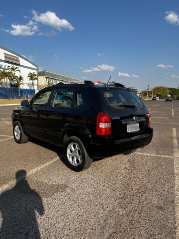 HYUNDAI TUCSON 2.0 MPFI GLS 16V 143CV 2WD FLEX 4P AUTOMATICO