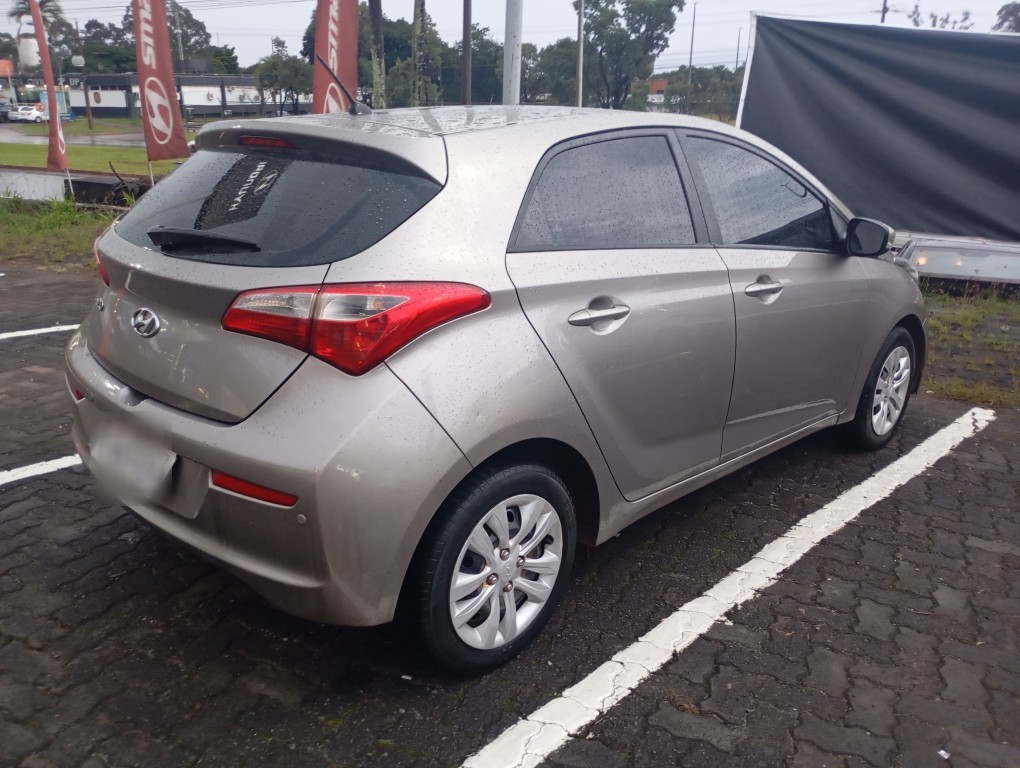 HYUNDAI HB20 1.0 COMFORT 12V FLEX 4P MANUAL