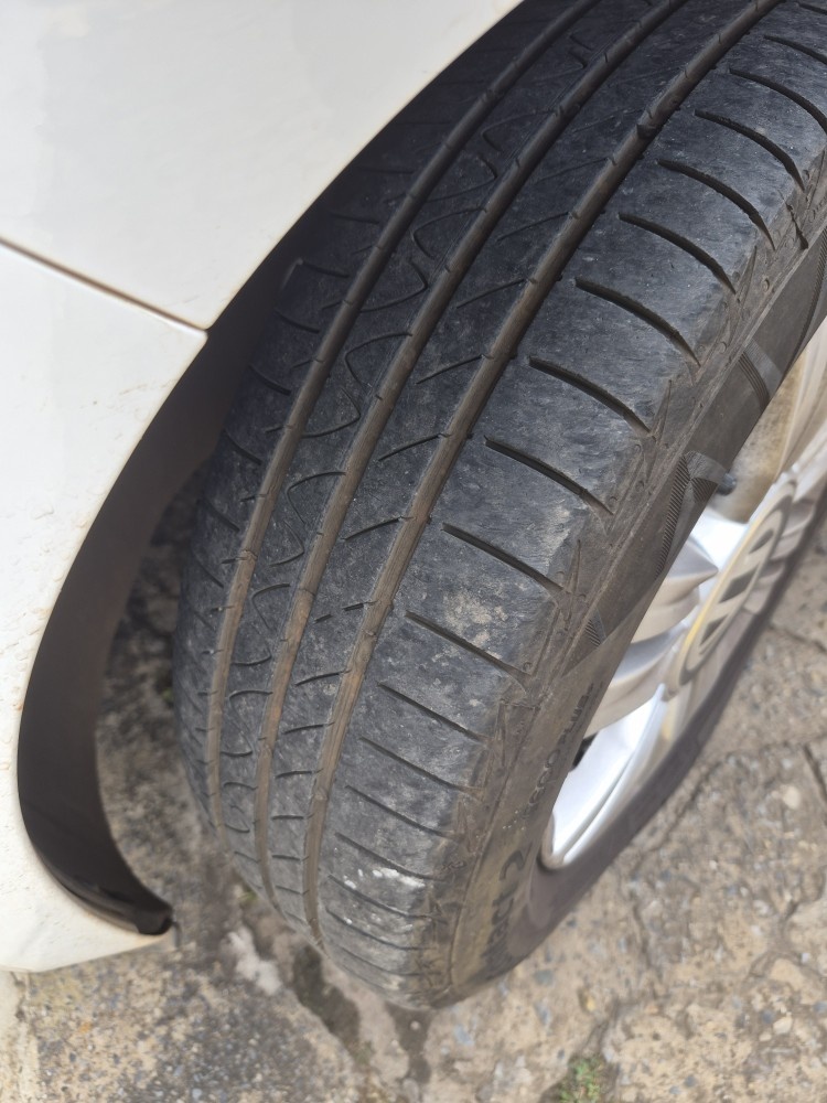 VOLKSWAGEN UP 1.0 TSI MOVE UP 12V FLEX 4P MANUAL