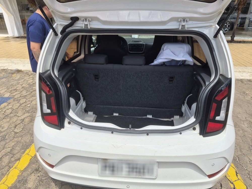 VOLKSWAGEN UP 1.0 TSI MOVE UP 12V FLEX 4P MANUAL