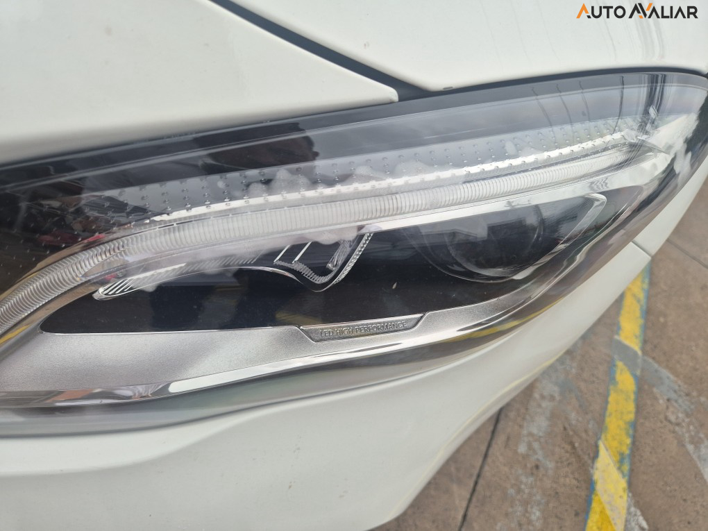 MERCEDES-BENZ GLA 200 1.6 CGI FLEX ADVANCE 7G-DCT