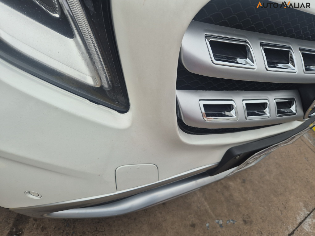 MERCEDES-BENZ GLA 200 1.6 CGI FLEX ADVANCE 7G-DCT