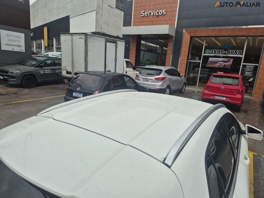 MERCEDES-BENZ GLA 200 1.6 CGI FLEX ADVANCE 7G-DCT