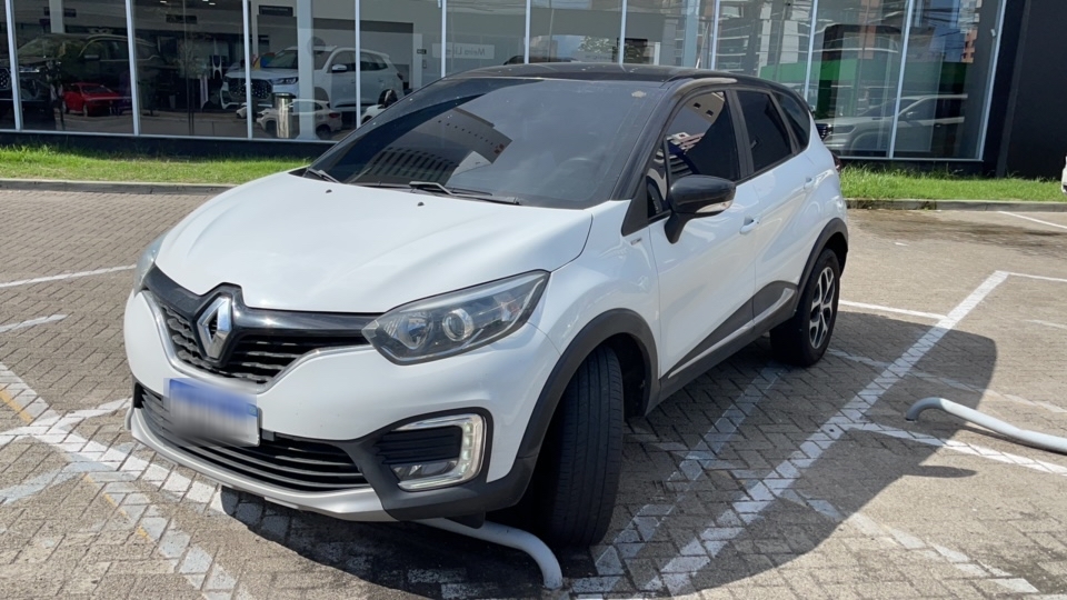 RENAULT CAPTUR 1.6 16V SCE FLEX BOSE X-TRONIC
