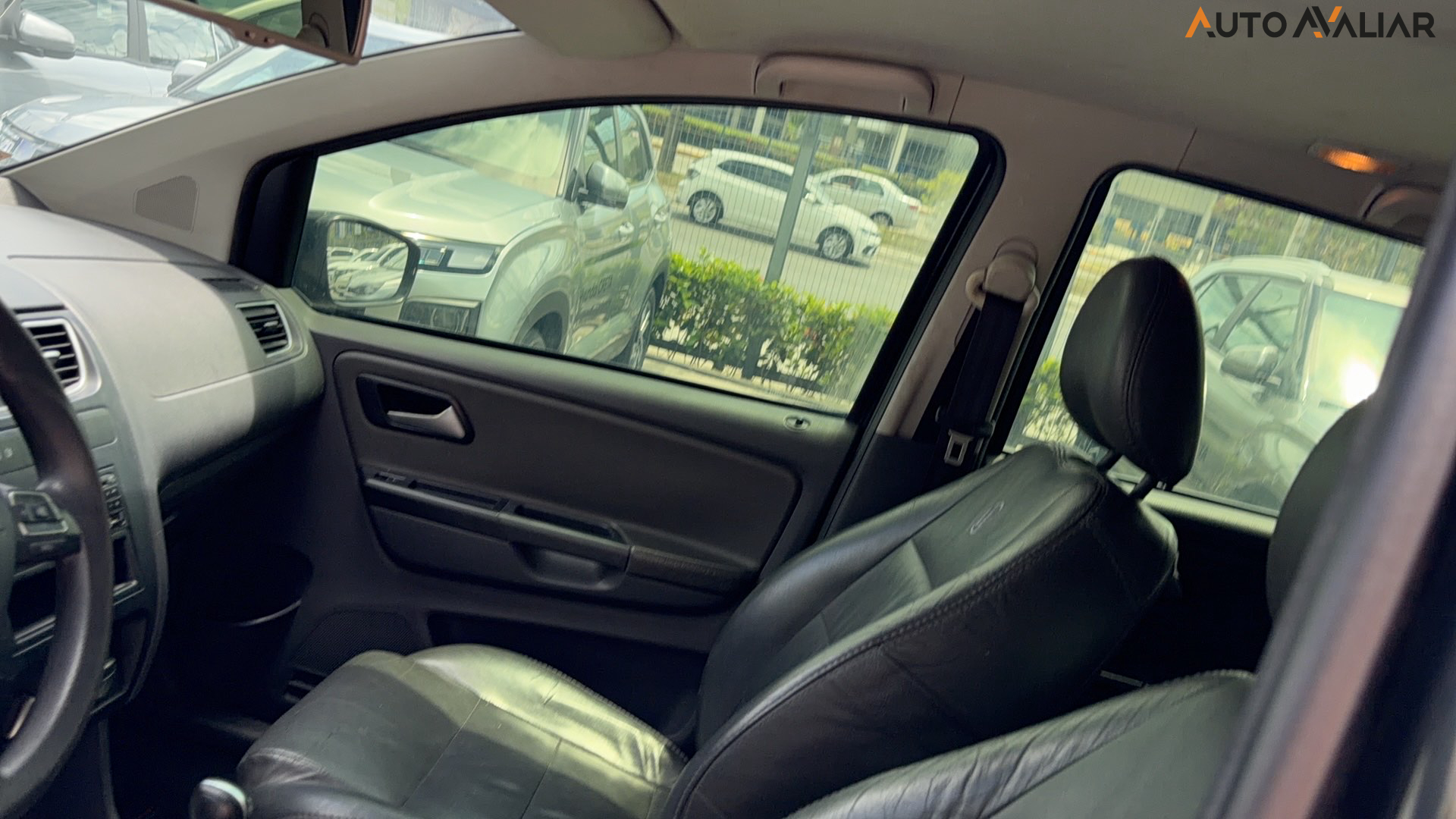 VOLKSWAGEN SPACEFOX 1.6 MI SPORTLINE 8V FLEX 4P AUTOMATIZADO