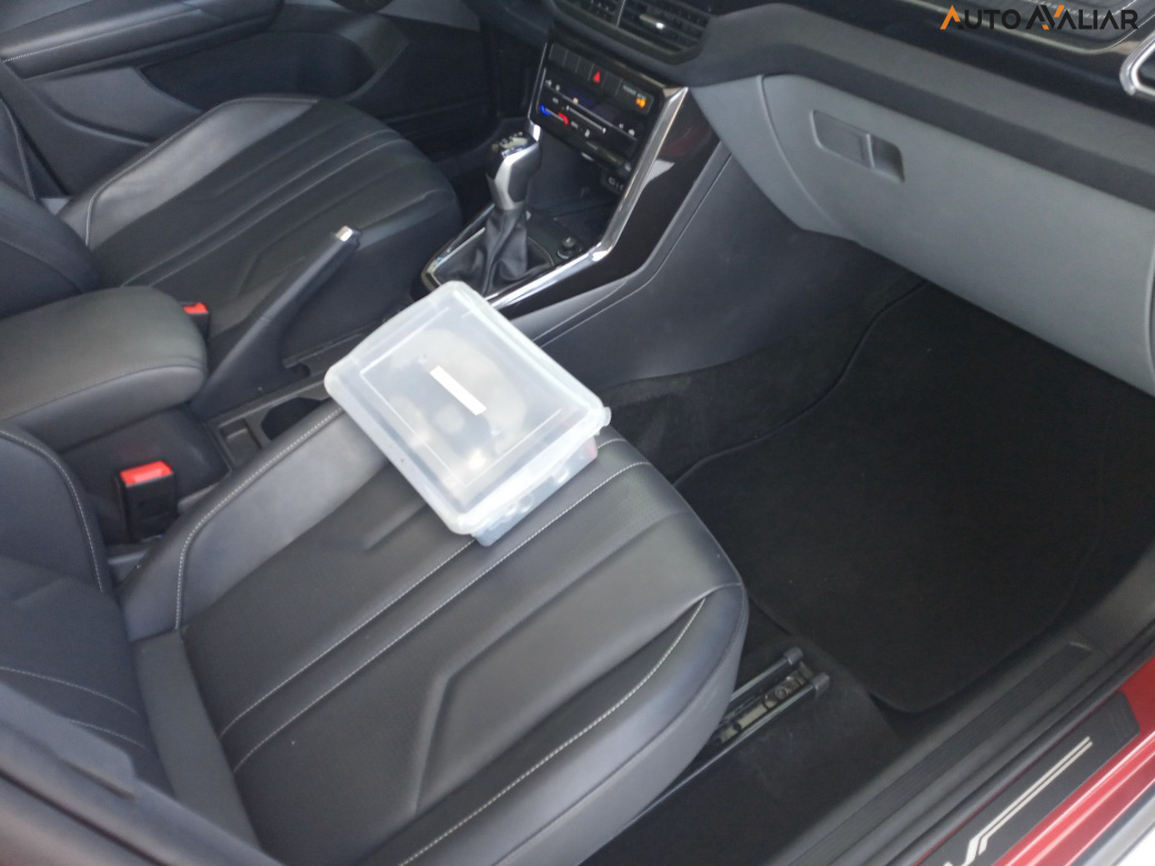 VOLKSWAGEN T-CROSS 1.0 200 TSI TOTAL FLEX COMFORTLINE AUTOM&Aacute;TICO