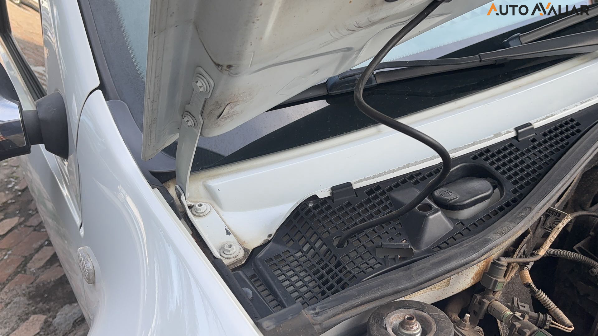 RENAULT DUSTER 2.0 DYNAMIQUE 4X2 16V FLEX 4P AUTOMATICO