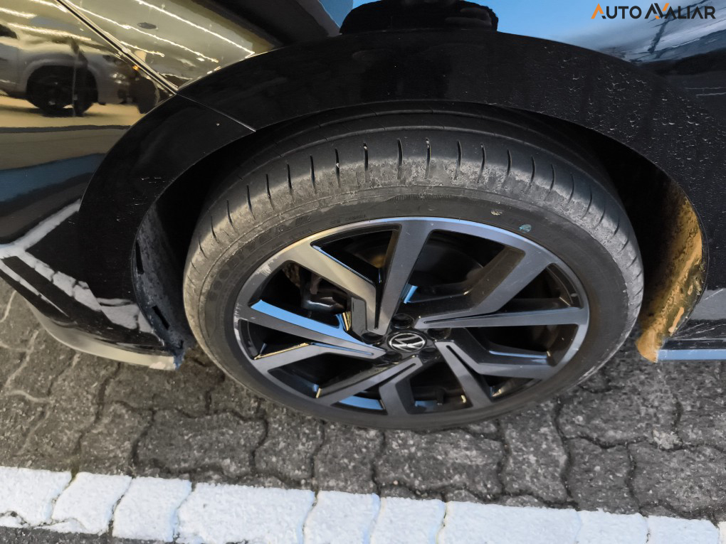 VOLKSWAGEN VIRTUS 1.4 250 TSI EXCLUSIVE AUTOM&Aacute;TICO