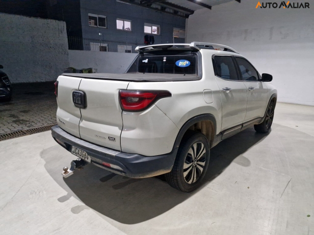 FIAT TORO 2.0 16V TURBO DIESEL VOLCANO 4WD AT9