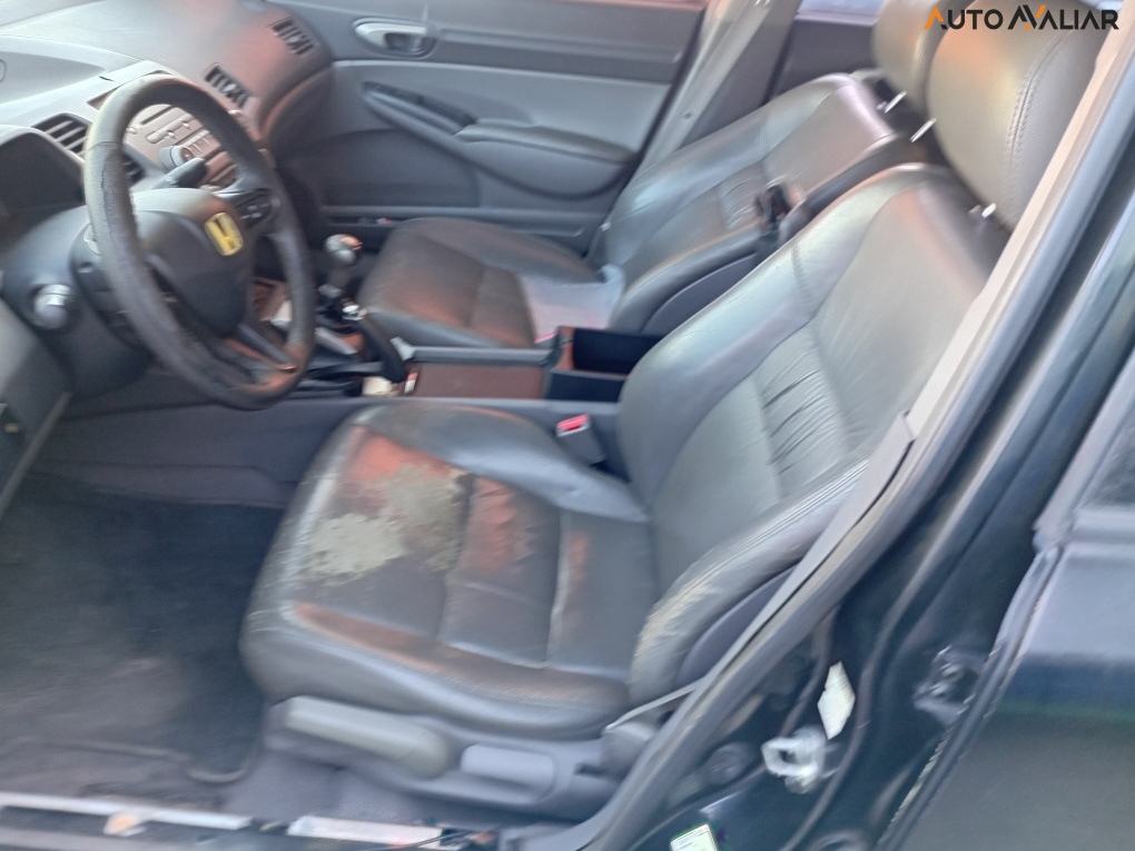 HONDA CIVIC 1.8 LXS 16V FLEX 4P MANUAL