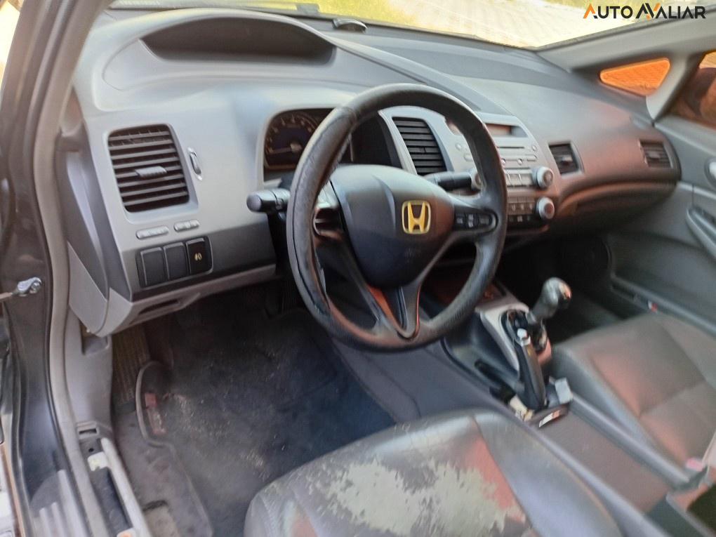 HONDA CIVIC 1.8 LXS 16V FLEX 4P MANUAL