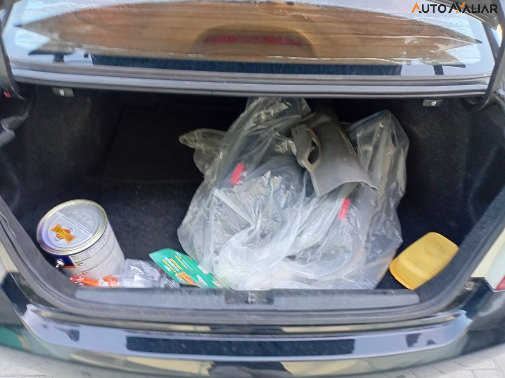 HONDA CIVIC 1.8 LXS 16V FLEX 4P MANUAL