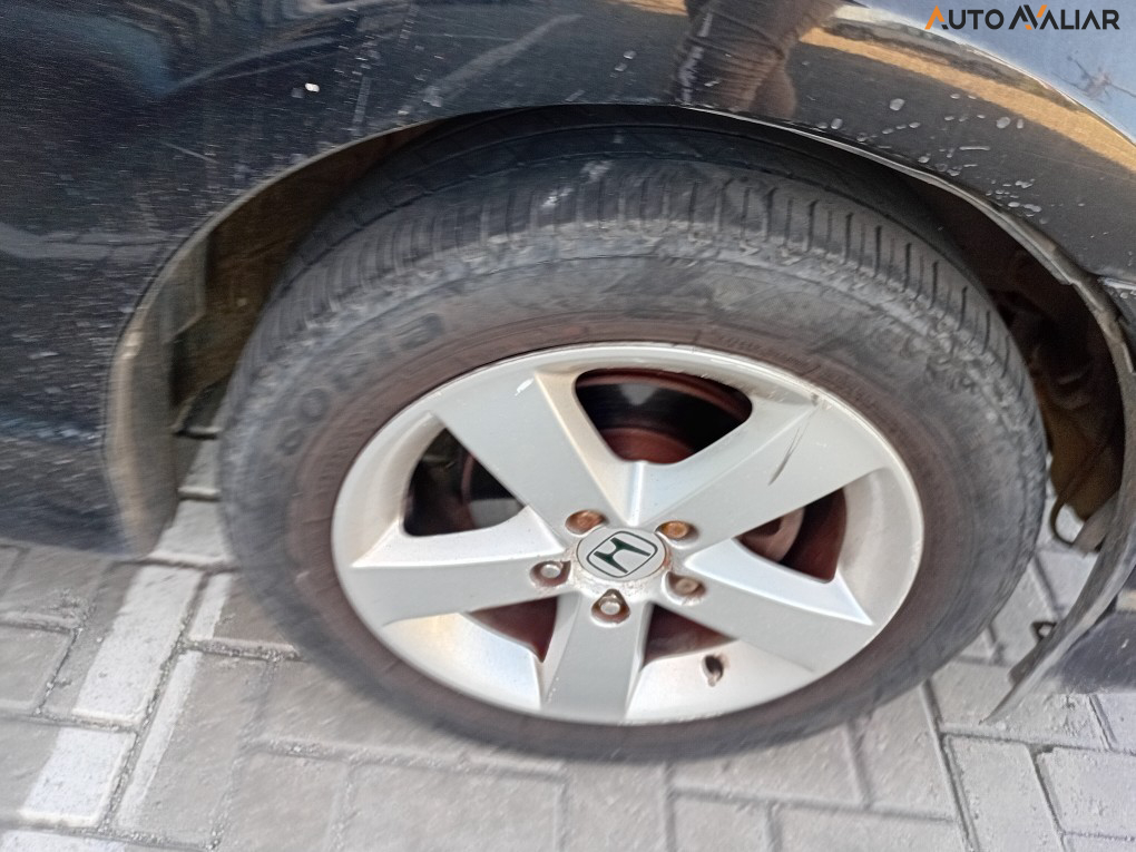 HONDA CIVIC 1.8 LXS 16V FLEX 4P MANUAL