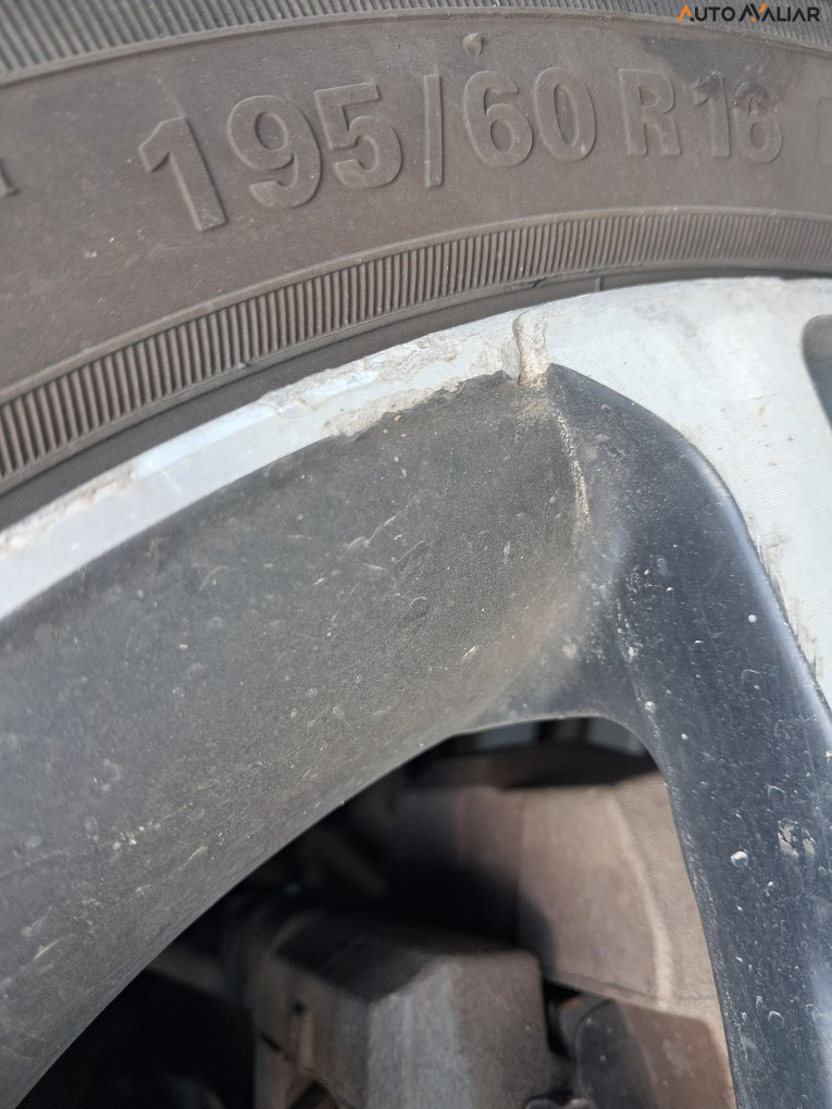 TOYOTA PRIUS 1.8 16V HIBRIDO 4P AUTOMATICO