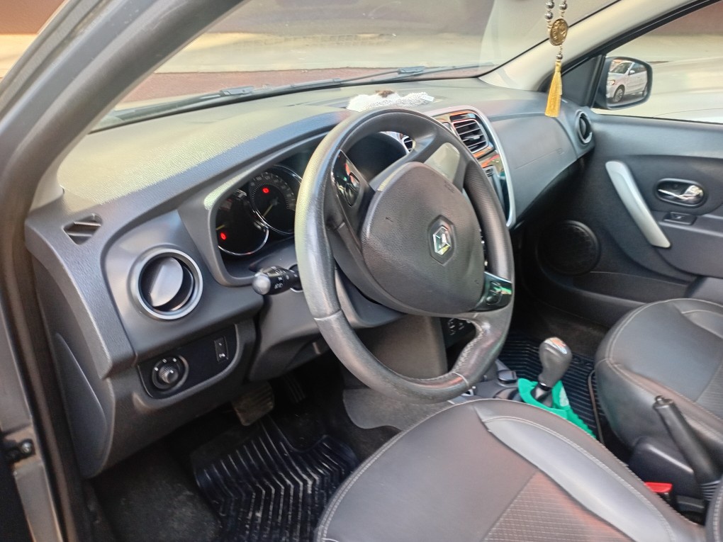 RENAULT LOGAN 1.6 DYNAMIQUE 8V FLEX 4P AUTOMATIZADO