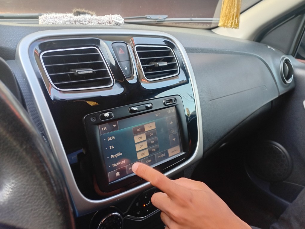 RENAULT LOGAN 1.6 DYNAMIQUE 8V FLEX 4P AUTOMATIZADO