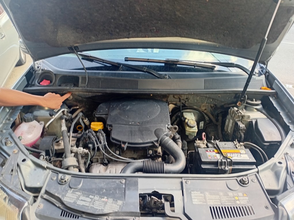 RENAULT LOGAN 1.6 DYNAMIQUE 8V FLEX 4P AUTOMATIZADO