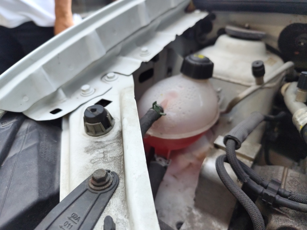 RENAULT SANDERO 1.6 16V SCE FLEX EXPRESSION MANUAL