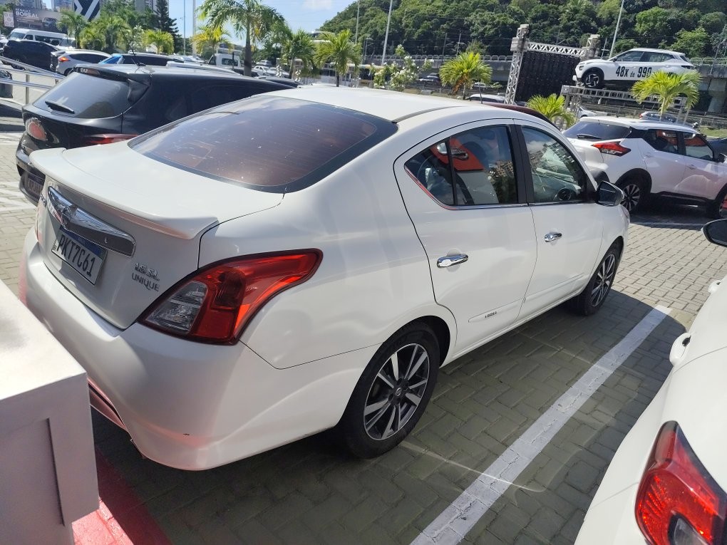 NISSAN VERSA 1.6 16V FLEXSTART UNIQUE 4P XTRONIC