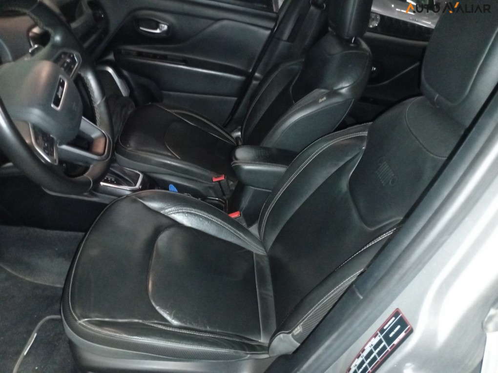 JEEP RENEGADE 1.3 T270 Turbo Flex Longitude At6