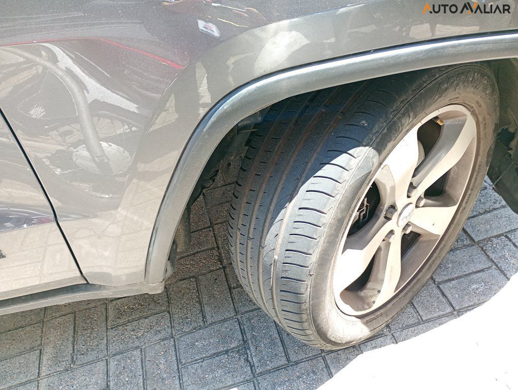 JEEP GRAND CHEROKEE 3.0 LIMITED 4X4 V6 24V TURBO DIESEL 4P AUTOMATICO