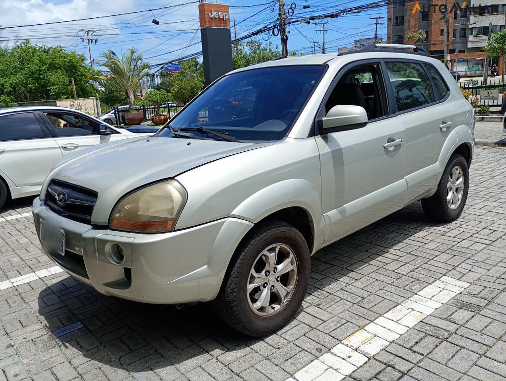 HYUNDAI TUCSON 2.0 MPFI GL 16V 142CV 2WD GASOLINA 4P MANUAL