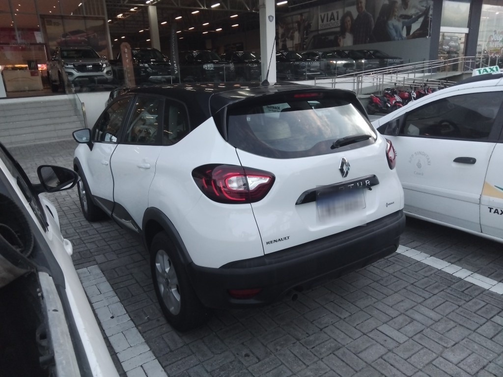 RENAULT CAPTUR 1.6 16V SCE FLEX LIFE X-TRONIC