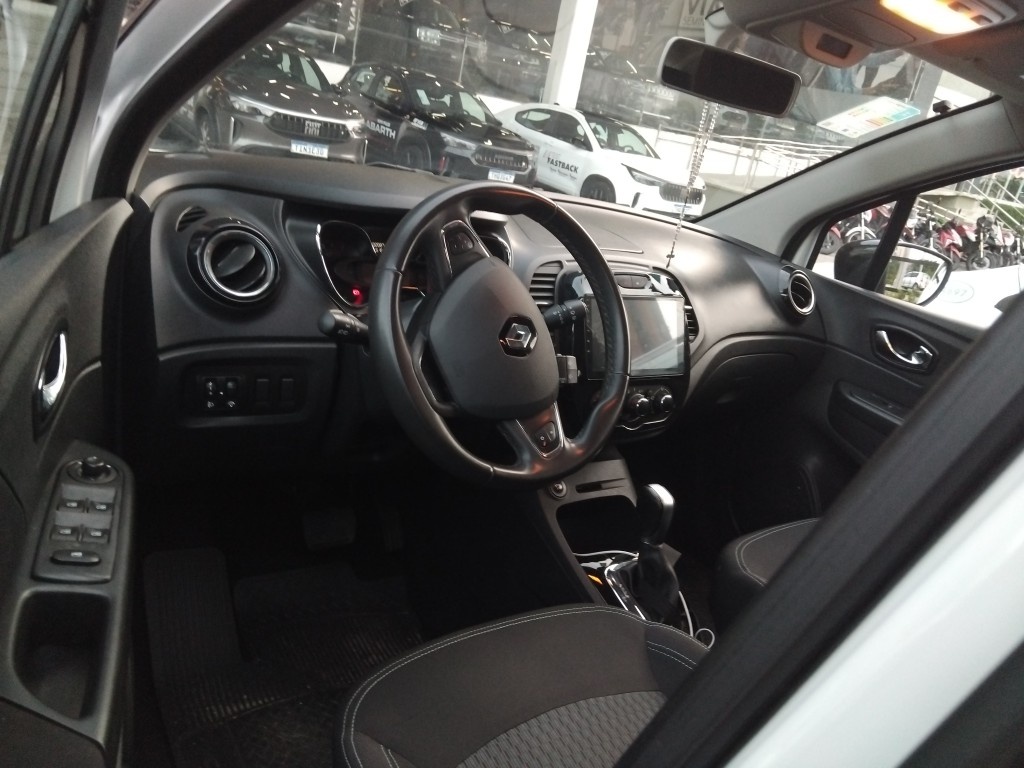 RENAULT CAPTUR 1.6 16V SCE FLEX LIFE X-TRONIC