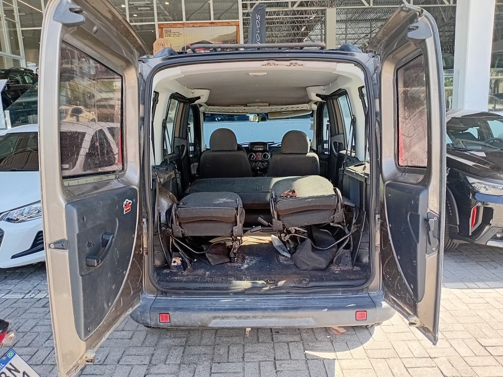 FIAT DOBLO 1.8 MPI ESSENCE 16V FLEX 4P MANUAL