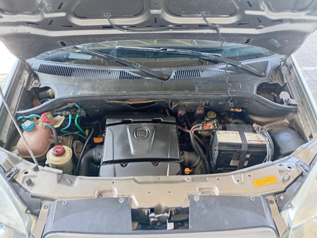 FIAT DOBLO 1.8 MPI ESSENCE 16V FLEX 4P MANUAL