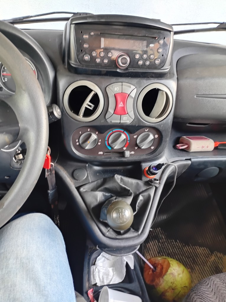 FIAT DOBLO 1.8 MPI ESSENCE 16V FLEX 4P MANUAL