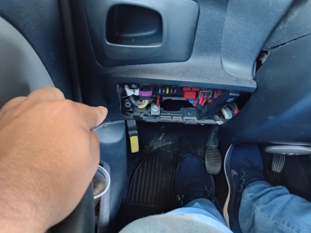 FIAT DOBLO 1.8 MPI ESSENCE 16V FLEX 4P MANUAL