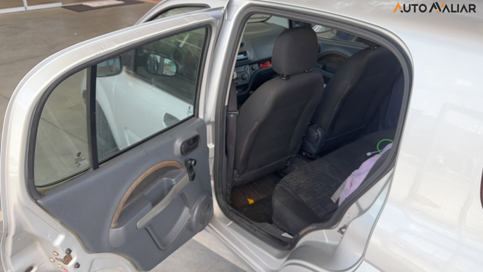 FIAT UNO 1.0 EVO VIVACE 8V FLEX 4P MANUAL