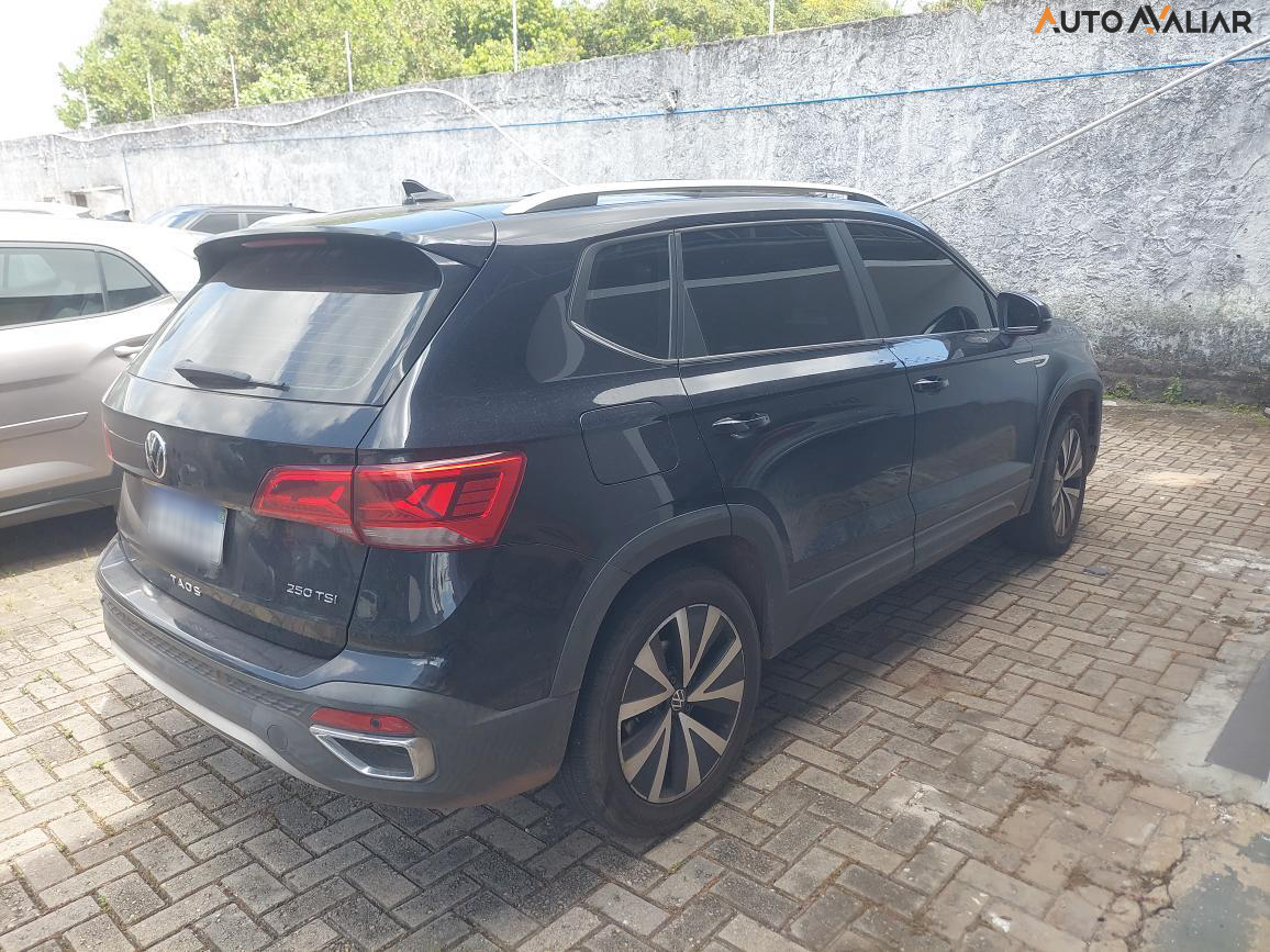 VOLKSWAGEN TAOS 1.4 250 TSI TOTAL FLEX HIGHLINE AUTOM&Aacute;TICO